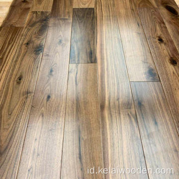 Lantai kayu solid warna kenari Amerika